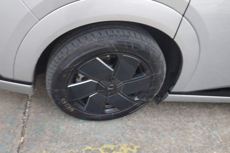 Used XPeng X9 2024 610 Long-Range Pro