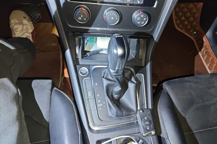 Used Volkswagen Golf 2019 280TSI DSG Luxury Version China VI Standard
