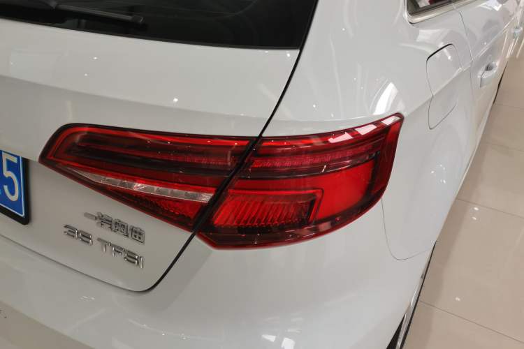 Used Audi A3 2019 Sportback 35 TFSI Fashion Edition China VI Emission Standard Right Rear Taillight