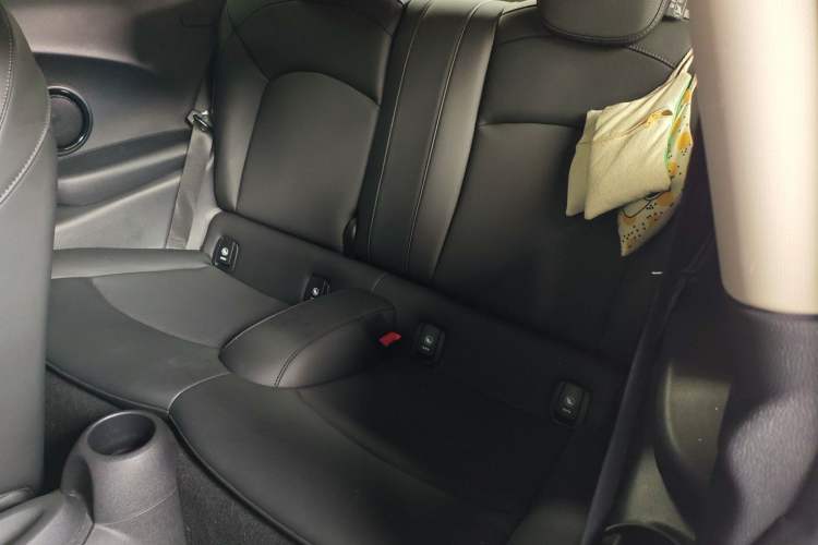 Used MINI 2022 1.5T COOPER Classic Edition
