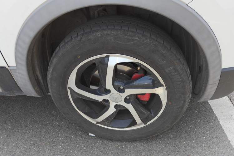 Used Haima S5 2018 1.5T CVT Luxury Model Right Front Wheel Hub
