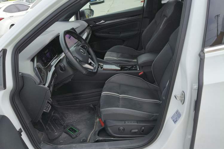 Used Volkswagen Golf 2021 280TSI DSG R-Line Left Front Seat