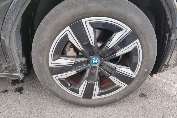 Used BMW iX3 2022 Leading Model Right Front Wheel Hub