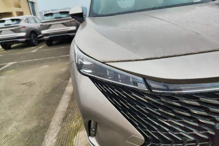 Used Roewe RX5 New Energy 2023 eRX5 Super Hybrid Premium Edition Right Front Headlight