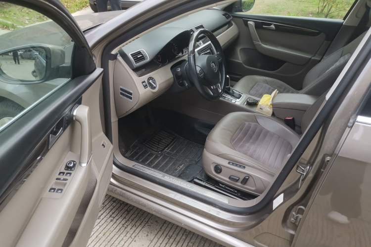 Used Volkswagen Magotan 2013 1.8TSI Prestige Model
