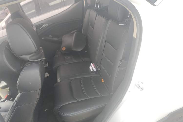 Used BYD Yuan New Energy 2018 EV360 Smart Connect Cool Edition
