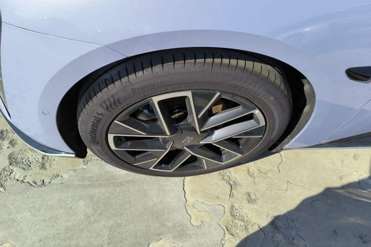 Used Avatr 06 2025 Pro Range-Extended Edition
