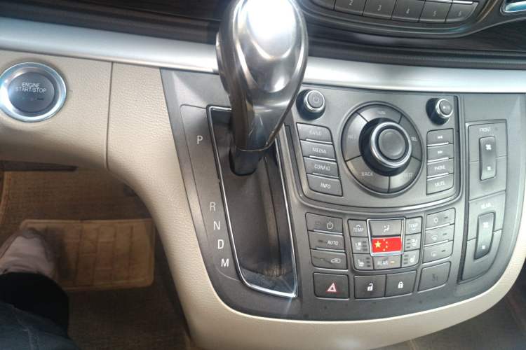 Used Buick GL8 2013 3.0L XT Luxury Business Flagship Edition
