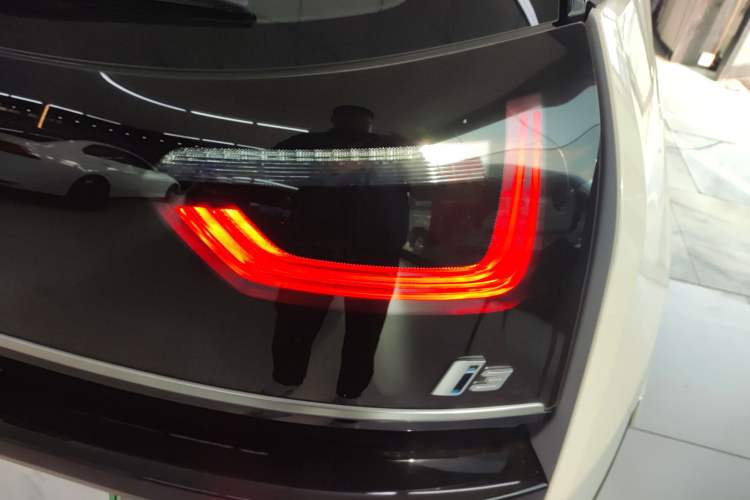 Used BMW i3 2018 Luxury Model
