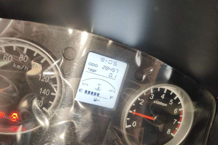 Used Jinbei Hiace X30 2021 1.5L Deluxe Edition Aluminum Wheels Two-Tone Design Central Air Conditioning MP5 Version Van China VI Standard SWC15M Odometer Close Up