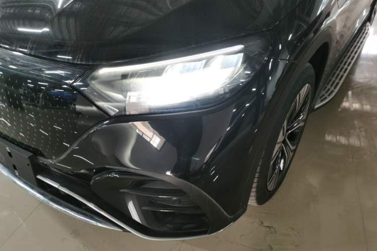 Used Mercedes-Benz EQE SUV 2024 500 4MATIC Pioneer Edition Left Front Headlight