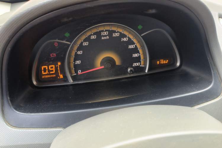 Used Chevrolet Sail 2010 Hatchback 1.2L Manual Warm Edition