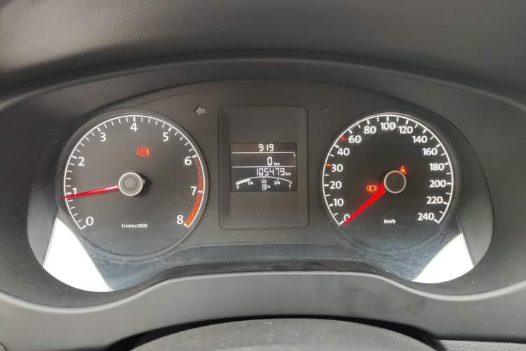 Used Volkswagen Sagitar 2012 1.6L Manual Comfort Model
