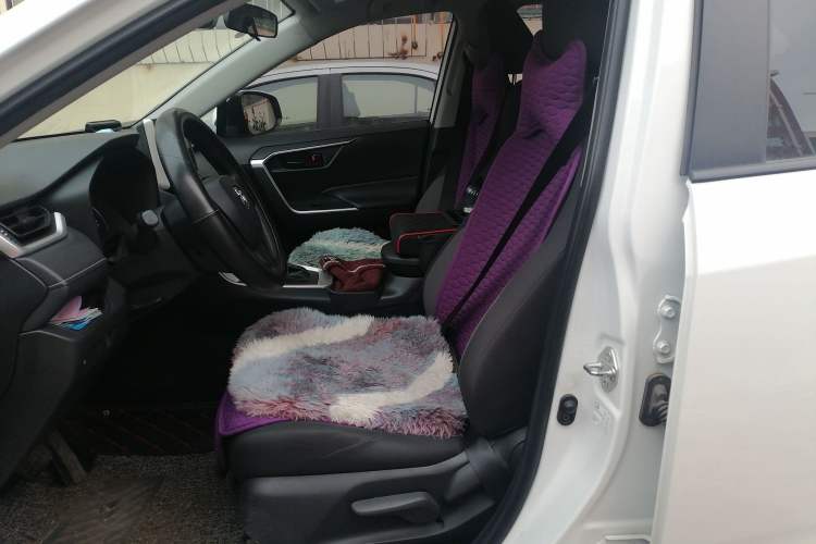 Used Toyota Wildlander 2022 2.0L CVT Two-Wheel Drive Leading Edition