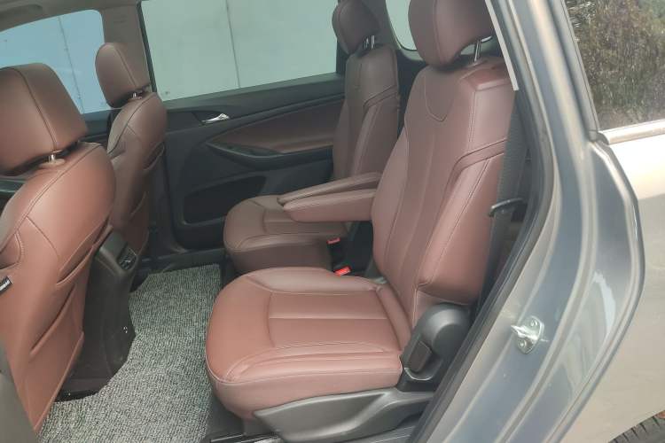 Used Buick GL6 2019 18T 6-Seater Connected Luxury Version China V Standard