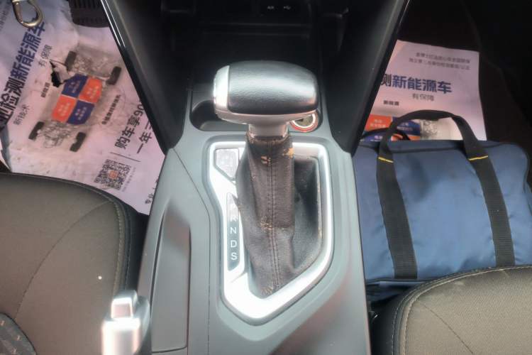 Used GAC Trumpchi GS4 2015 200T G-DCT Comfort Edition Gear Lever