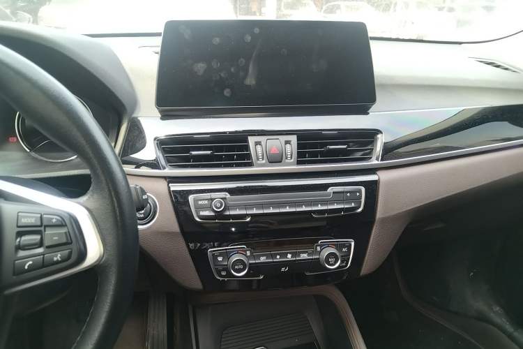 Used BMW X1 2020 sDrive25Li Leading Model