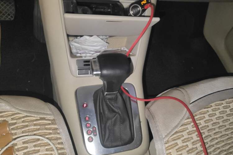 Used Volkswagen Tiguan 2010 1.8 TSI Automatic Two-Wheel Drive Trend Edition Gear Lever