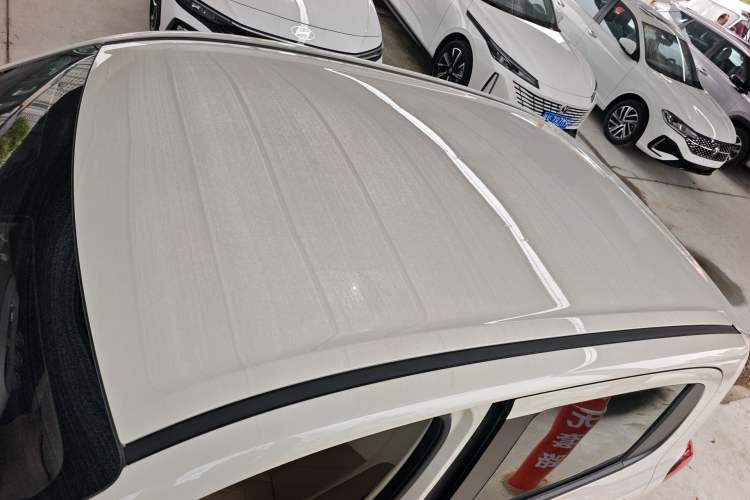 Used Wuling Hongguang MINIEV 2025 Four-Door Version Advanced Edition Roof