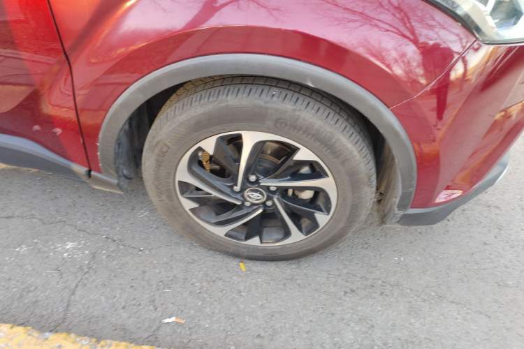 Used Toyota IZOA 2018 2.0L Yichi Version China VI Standard
