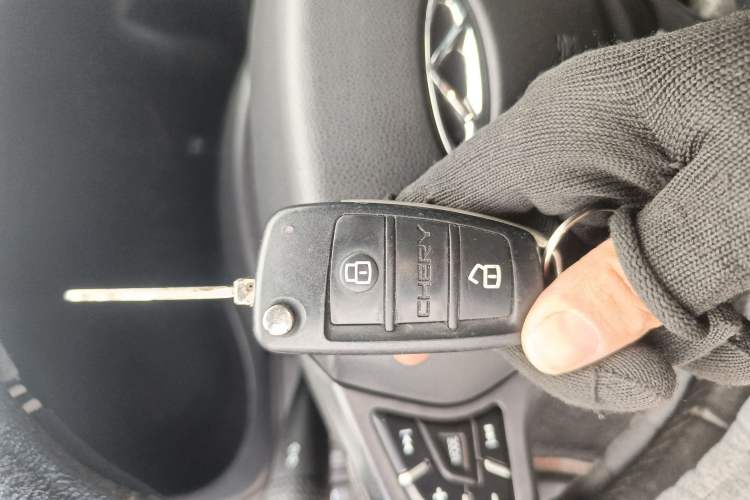 Used Chery Tiggo 3 2015 1.6L CVT ZhiShang Commemorative Edition
