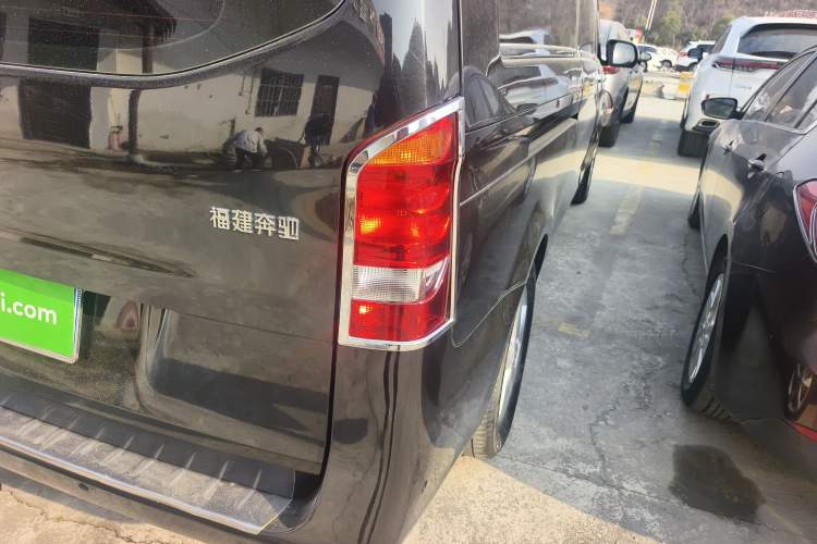 Used Mercedes-Benz Vito 2016 2.0T Business Edition Exterior 2