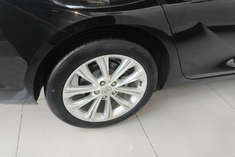 Used Buick Regal 2024 28T Luxury Edition Right Rear Wheel Hub