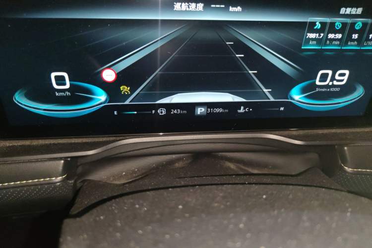 Used Roewe RX5 2021 PLUS 330TGI Automatic National Style Smart Luxury Edition