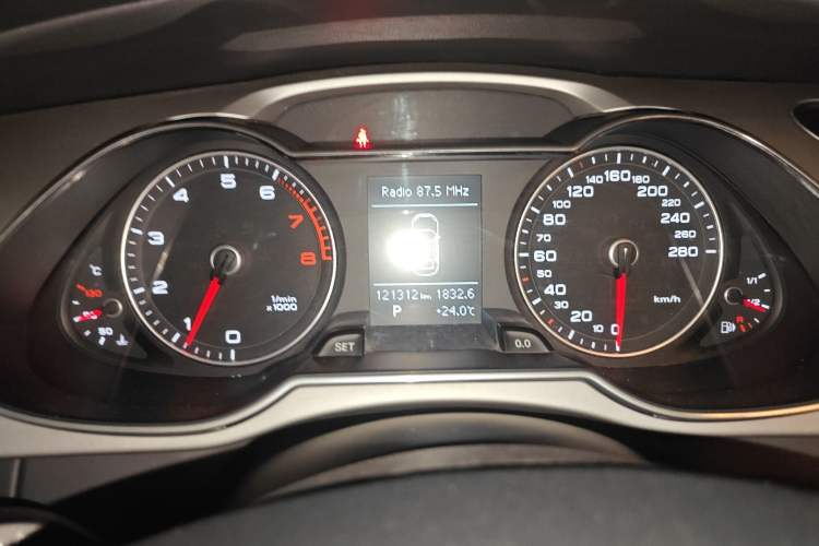 Used Audi A4L 2016 30 TFSI Collector's Edition Automatic Comfort Model Instrument Cluster