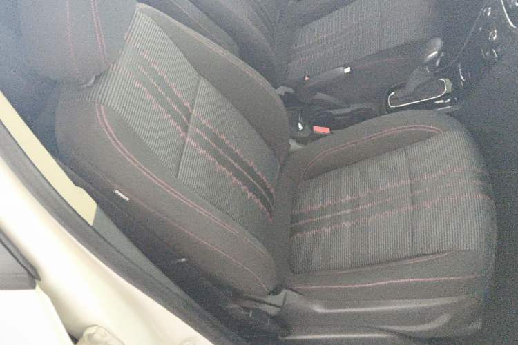 Used Buick Encore 2018 18T Automatic Two-Wheel Drive Urban Leading Model Right Front Seat