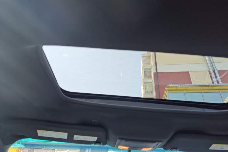 Used Ford Explorer 2013 3.5L Deluxe Model
