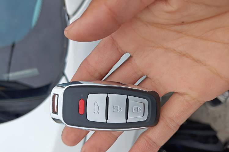 Used Qoros 3 2018 Sedan 1.6L Automatic Leading Model