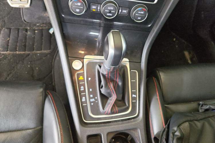 Used Volkswagen Golf GTI 2016 2.0 TSI GTI