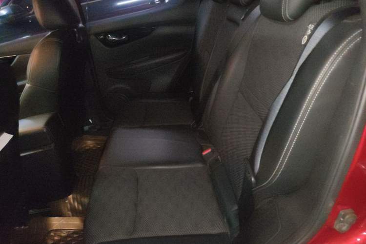 Used Nissan Qashqai 2016 2.0L CVT Luxury Edition Left Rear Seat