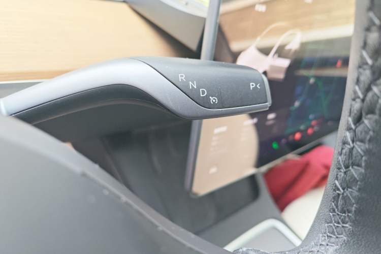 Used Tesla Model Y 2021 Standard Range Rear-Wheel Drive Version