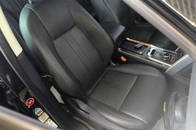 Used Land Rover Discovery Sport 2018 240 PS SE Version
