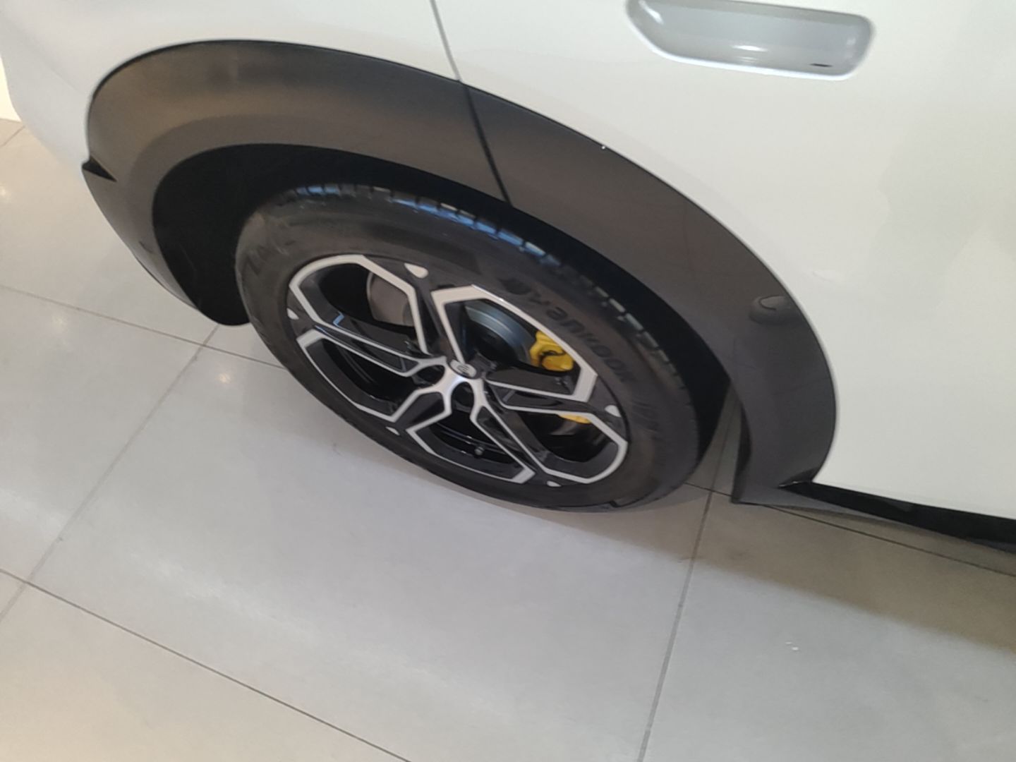 Xiaomi Auto YU7 2026 Standard Edition — снимка 11