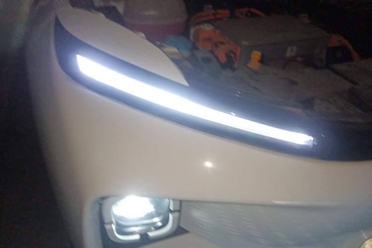 Used Geometry E Firefly 2024 301km Starlight