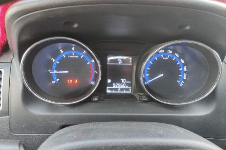 Used FORTHING Joyear X5 2013 1.6L Manual Luxury Model