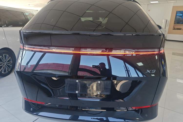 Used XPeng X9 2025 740 Ultra-Long Range Max