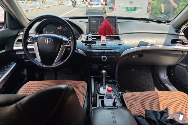 Used Honda Crosstour 2012 2.4L Luxury Edition Center Console