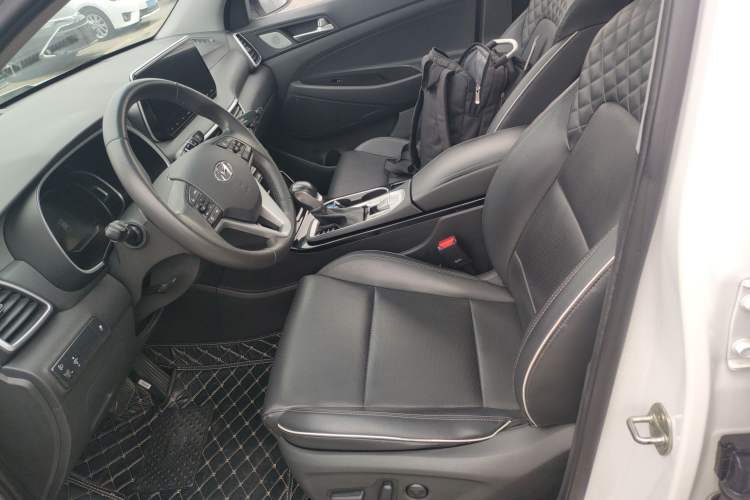 Used Hyundai Tucson 2019 280TGDi Dual-Clutch Two-Wheel Drive Fashion Edition China VI Standard Left Front Seat