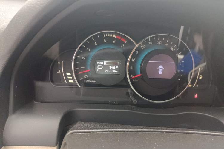 Used BAIC Senova D70 2013 2.0T Comfort Edition Odometer Close Up