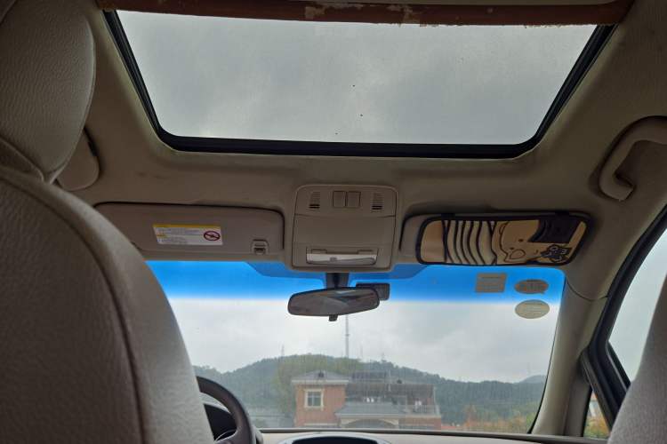 Used Buick GT 2013 GT 1.6L Automatic Fashion Edition Headliner