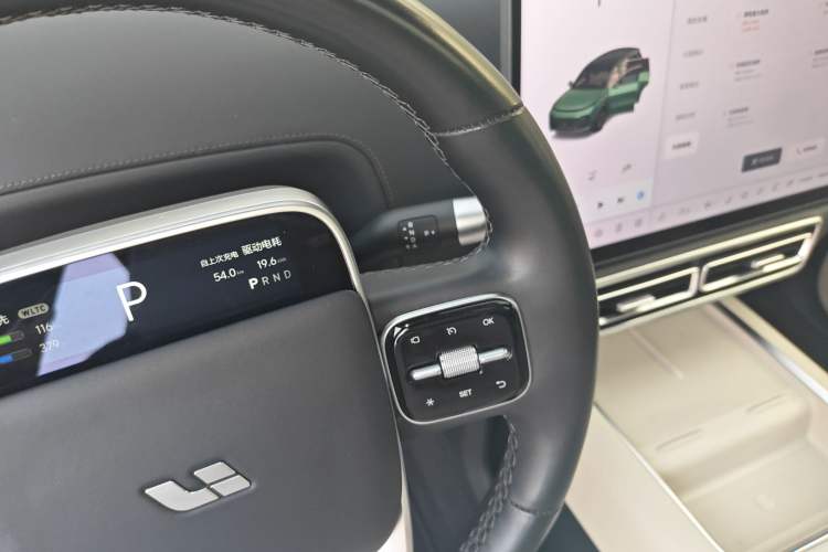 Used Li Auto L8 2023 Pro Model
