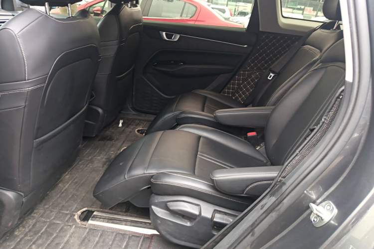 Used Wuling Victory 2020 1.5T CVT Flagship Edition Left Rear Seat