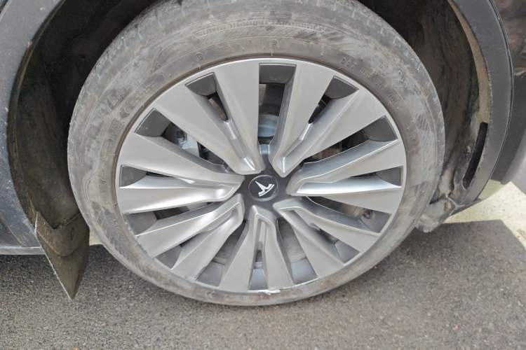 Used Tesla Model Y 2024 Rear-Wheel-Drive Version
