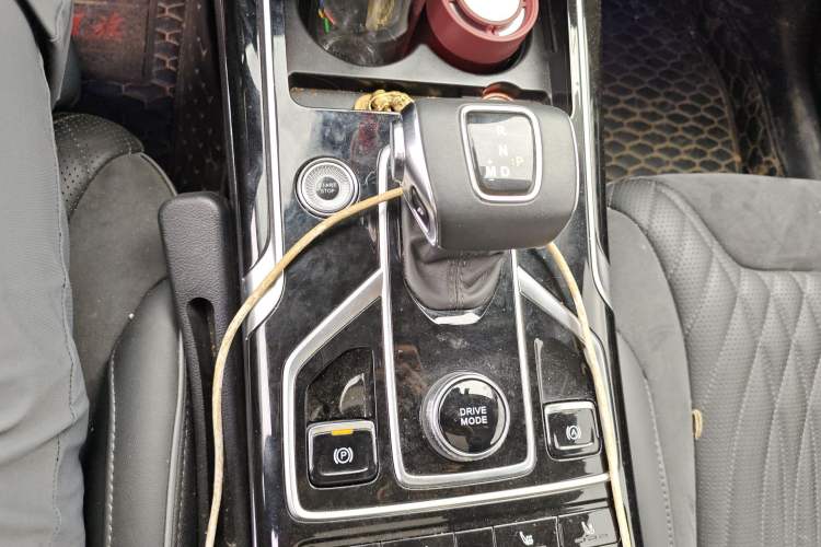 Used Hongqi HS5 2022 Revised Version 2.0T Smart Connect Flagship Edition