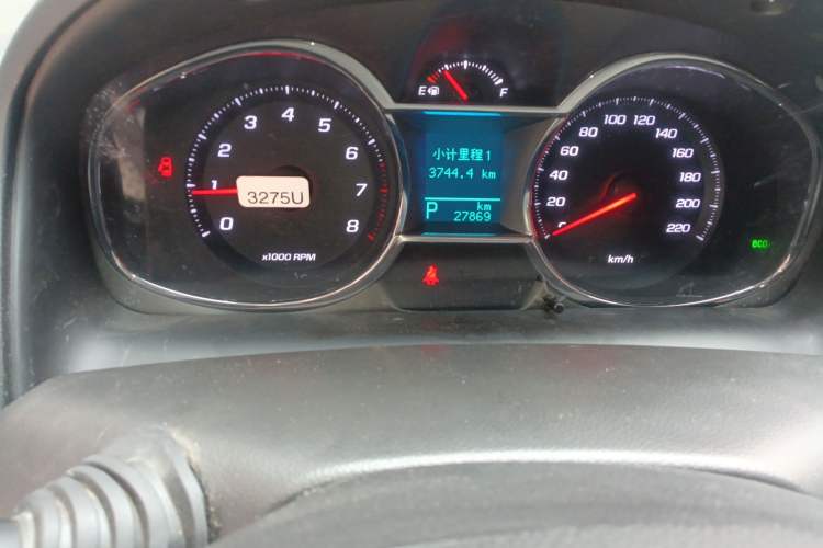 Used Chevrolet Captiva 2017 2.4L 4x4 Flagship Edition 7-Seater
