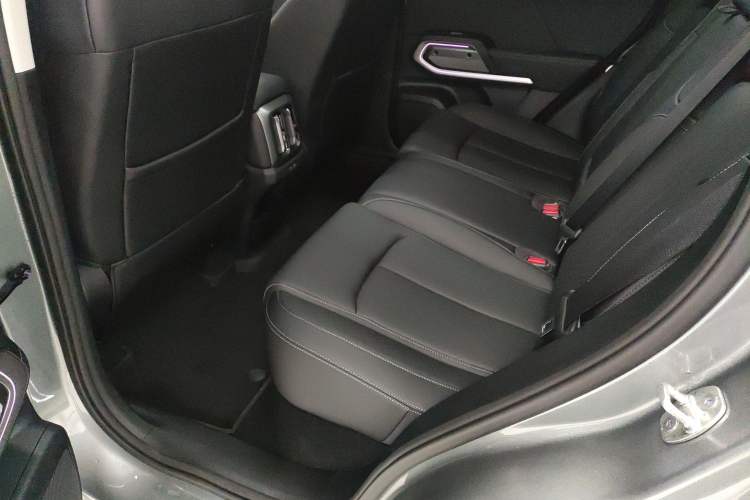 Used Formula Leopard Titanium 3 2025 501 km All-Wheel Drive Intelligent Driving Max Edition